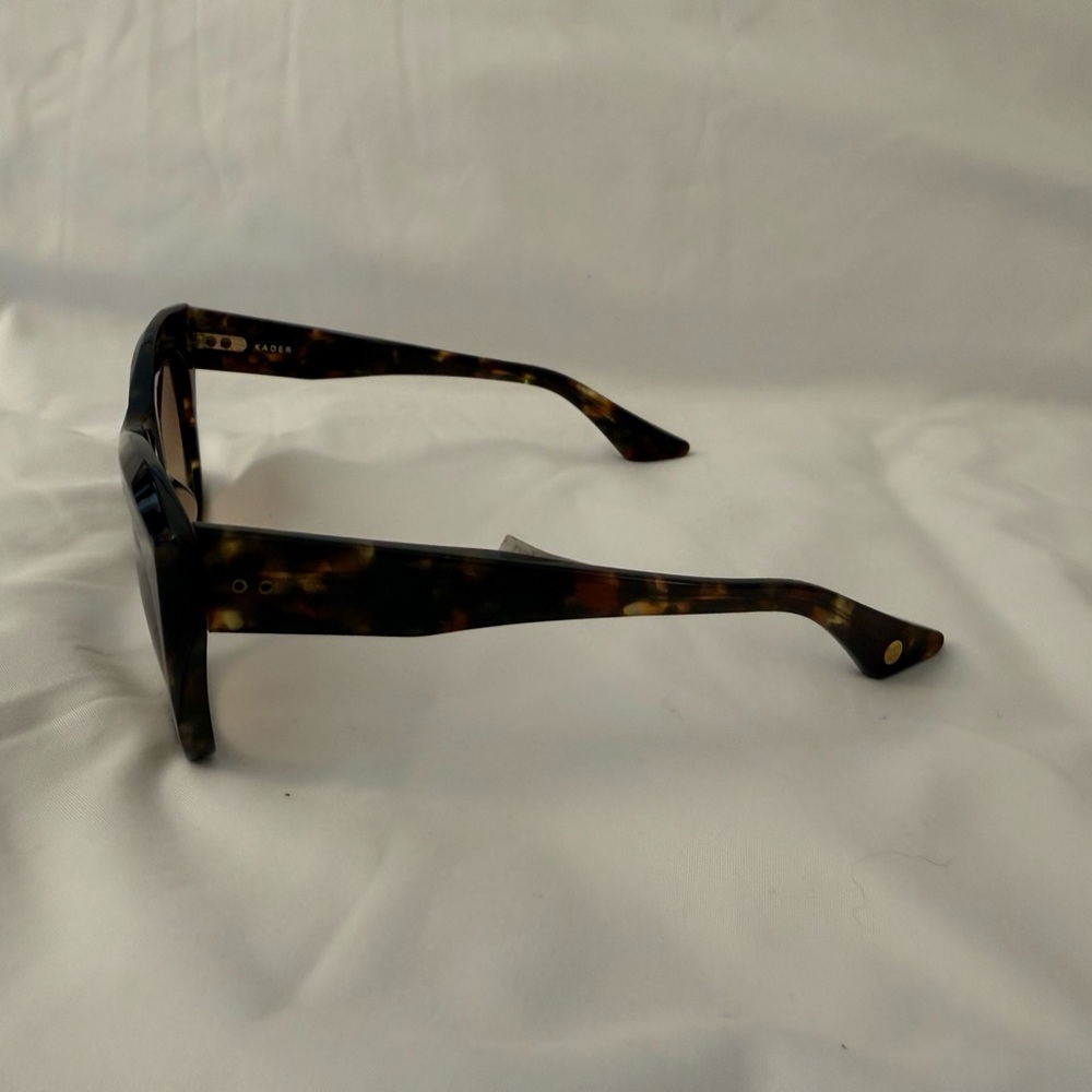 Dita Kader Tortoise Pattern Sunglasses - image 6